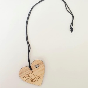 Houten medaille leukste meester